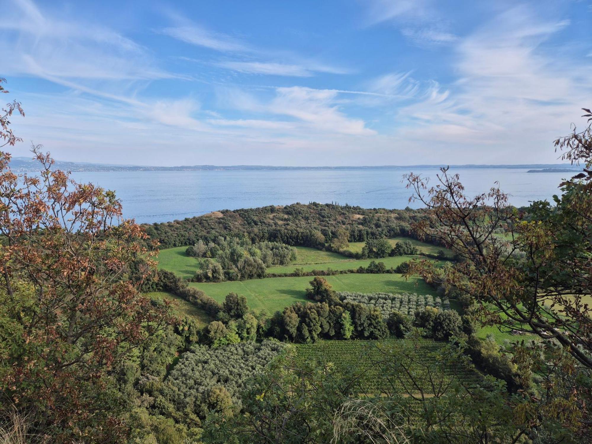 Garda Lake Attic Montinelle Kültér fotó